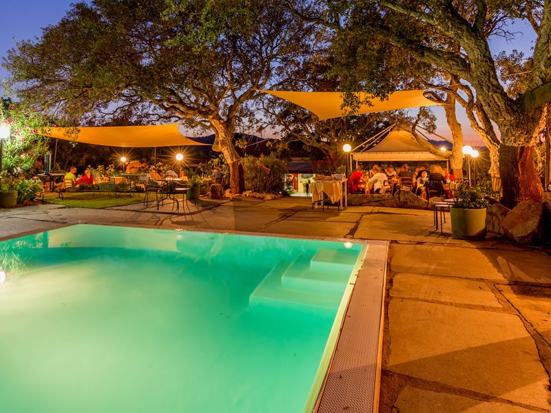 Abendessen Am Pool Borgo di Campagna